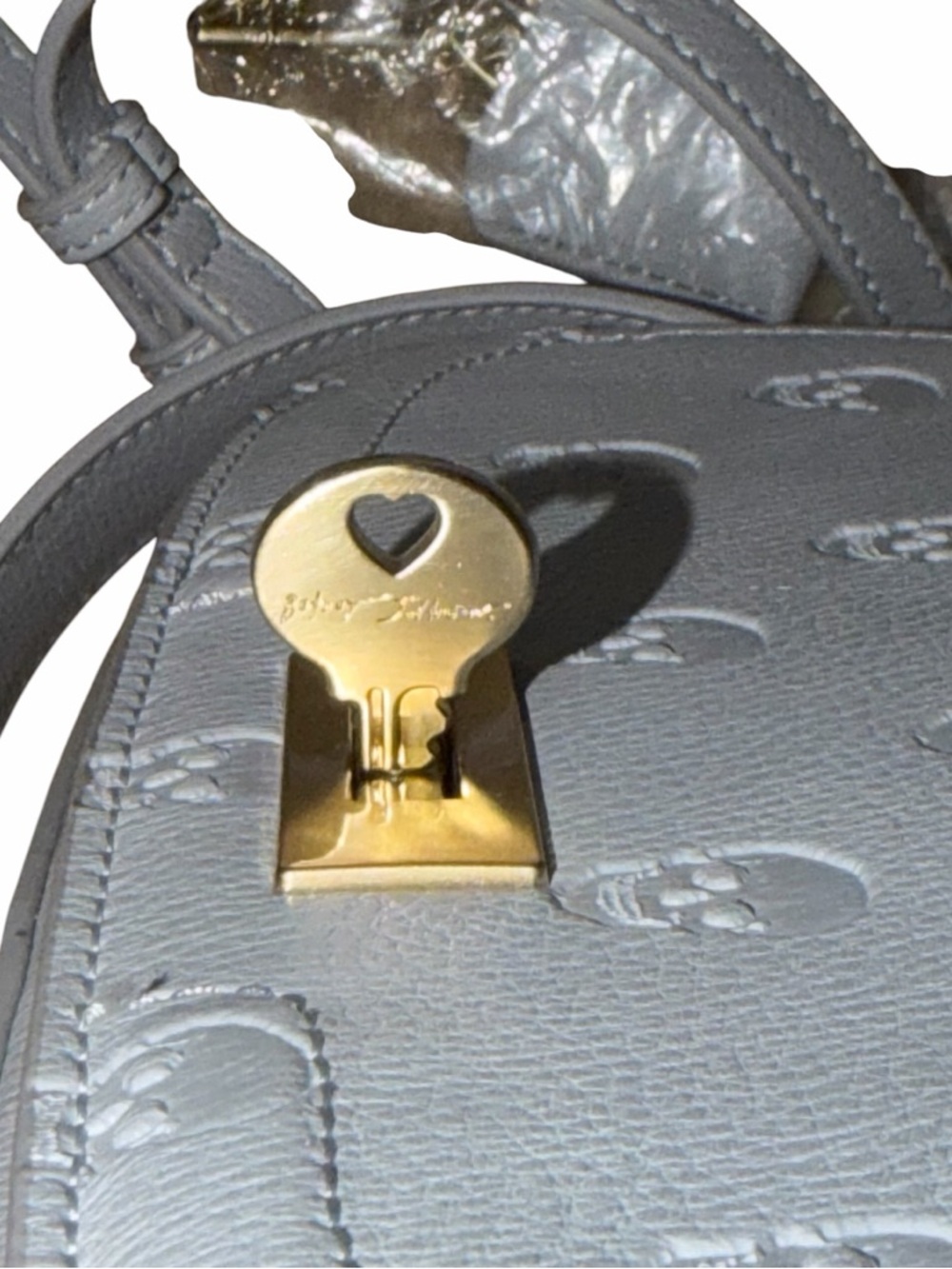 Betsey Johnson White Embossed Skull Crossbody with Gold Hardware - Picture 11 of 11